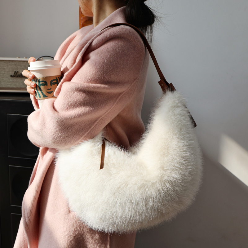 Fashion Faux Fur Half Moon Bag - Luxury Bags 2026 のレビューと価格
