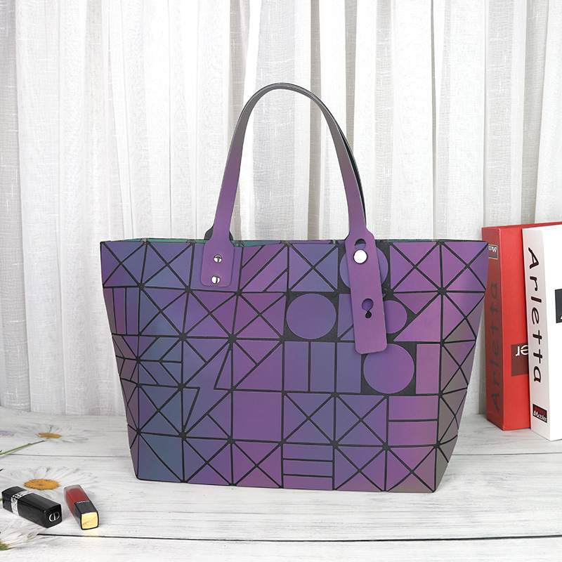 Summer 2026 Women's Geometric  - Luxury Bags 2026 のレビューと価格