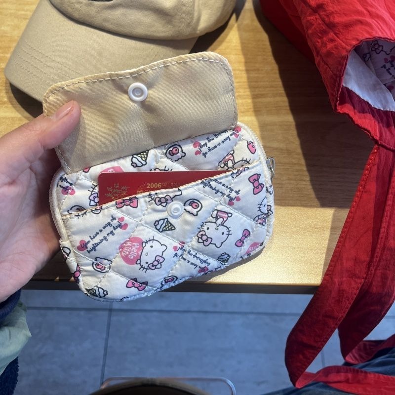 Sanrio New HelloKitty Kawaii A - Luxury Bags Edit のレビューと価格