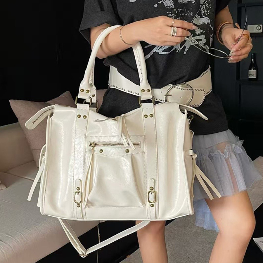 Overlarge Capacity Tassel Tote - Luxury Bags 2026 のレビューと価格